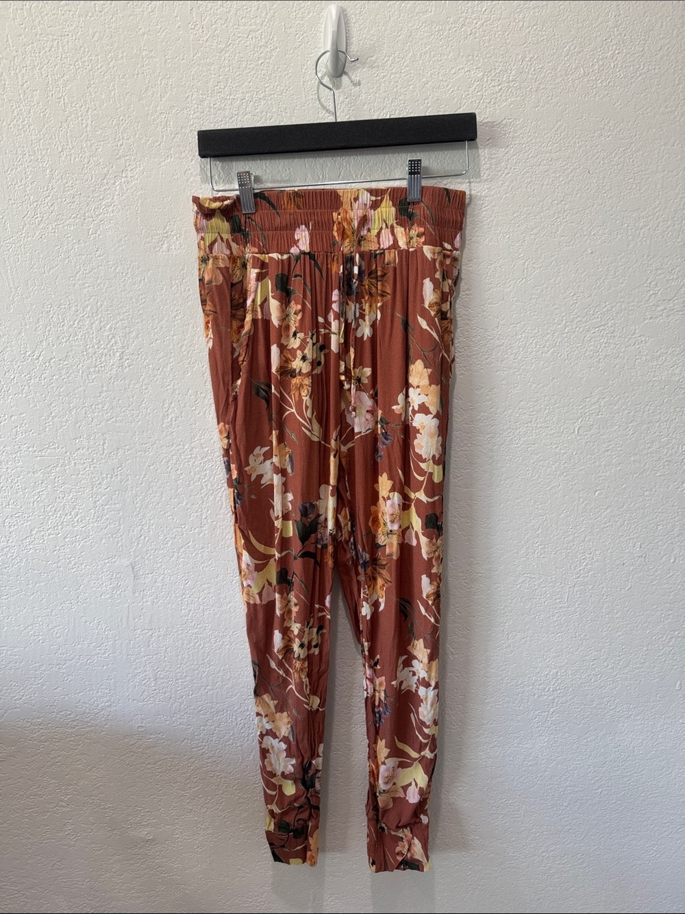 Boys + Arrows Dirty Dancing Rust Floral Smocked-Waist Joggers